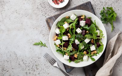 Salade fraîche roquette, féta, Noix du Périgord